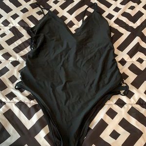 One piece swim suit